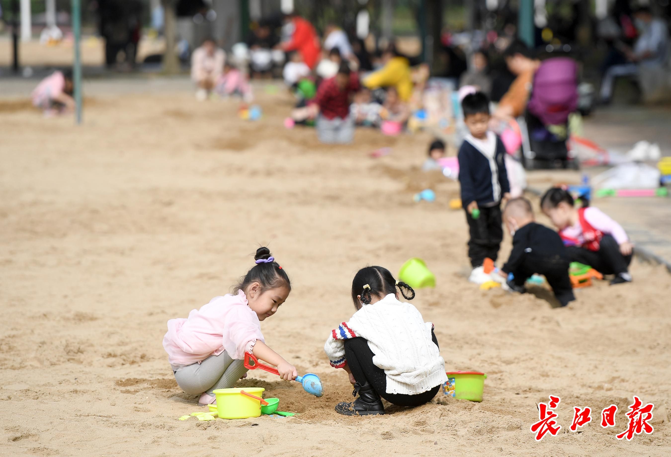 汉口江滩沙滩游乐区欢乐的海洋图集