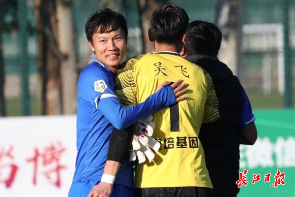 武汉足球在“决战四季度”中收获填补空白的战果