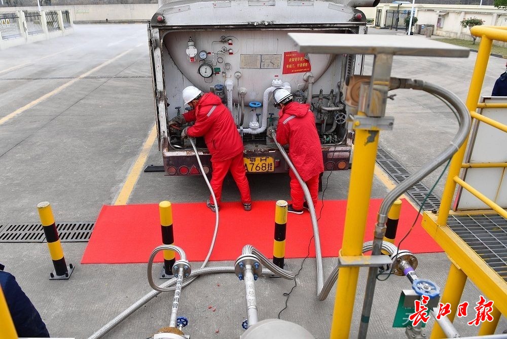 用气量持续高位,武汉天然气启用气化站储备补充供应