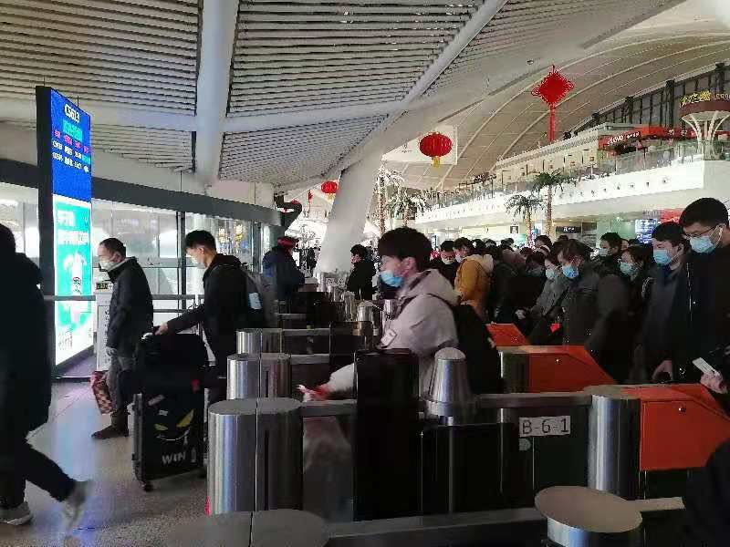 元旦小长假，武汉铁路共发送旅客176万人次