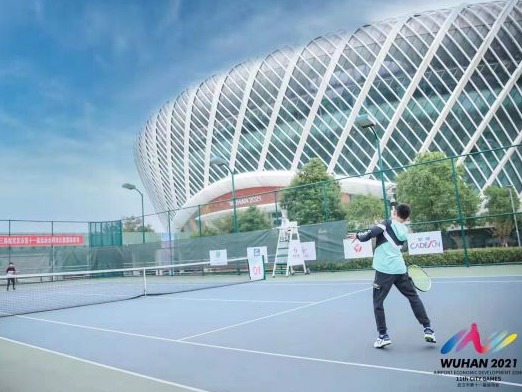 “小荷才露尖尖角”   200余位少年激情挥拍  市十一运会青少年儿童网球比赛落幕
