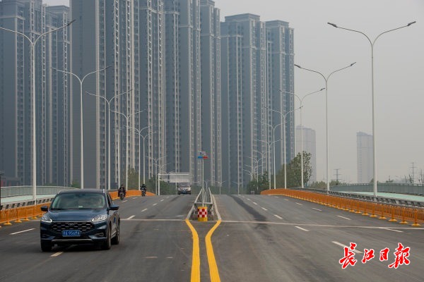 武汉和谐大道（黄孝河边-安居路）建成通车