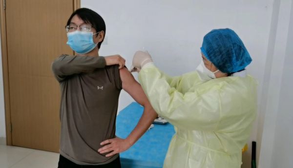 “108好汉”完成新冠疫苗接种,已有18人结束隔离观察回家,身体状况良好