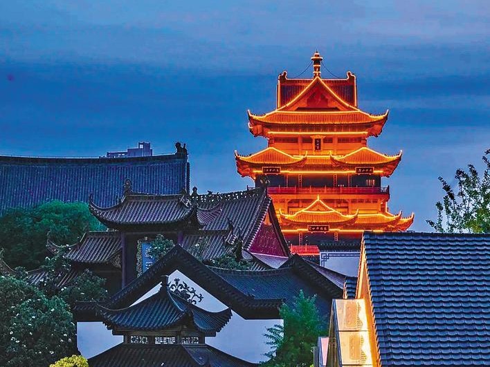 精致文艺有腔调，“上镜指数”噌噌涨，武汉新机位照见大城别样气质