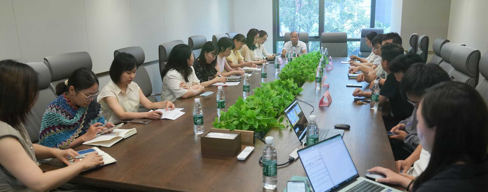 企业、商户、骑手共建便民生活圈 便利的配套吸引更多市场主体聚集