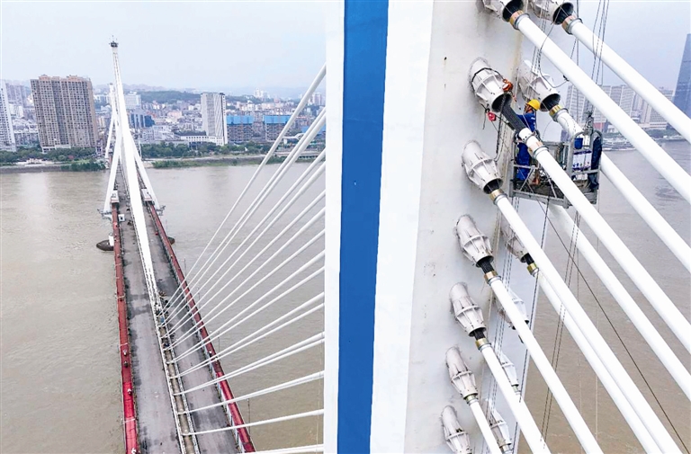 夷陵长江大桥边塔斜拉索更换完成 斜拉索更换工程预计年底全部竣工
