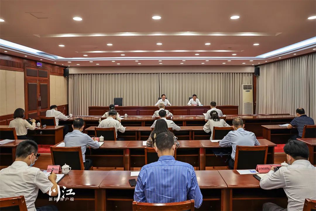 泸州市委书记杨林兴：全力巩固来之不易的疫情防控成果