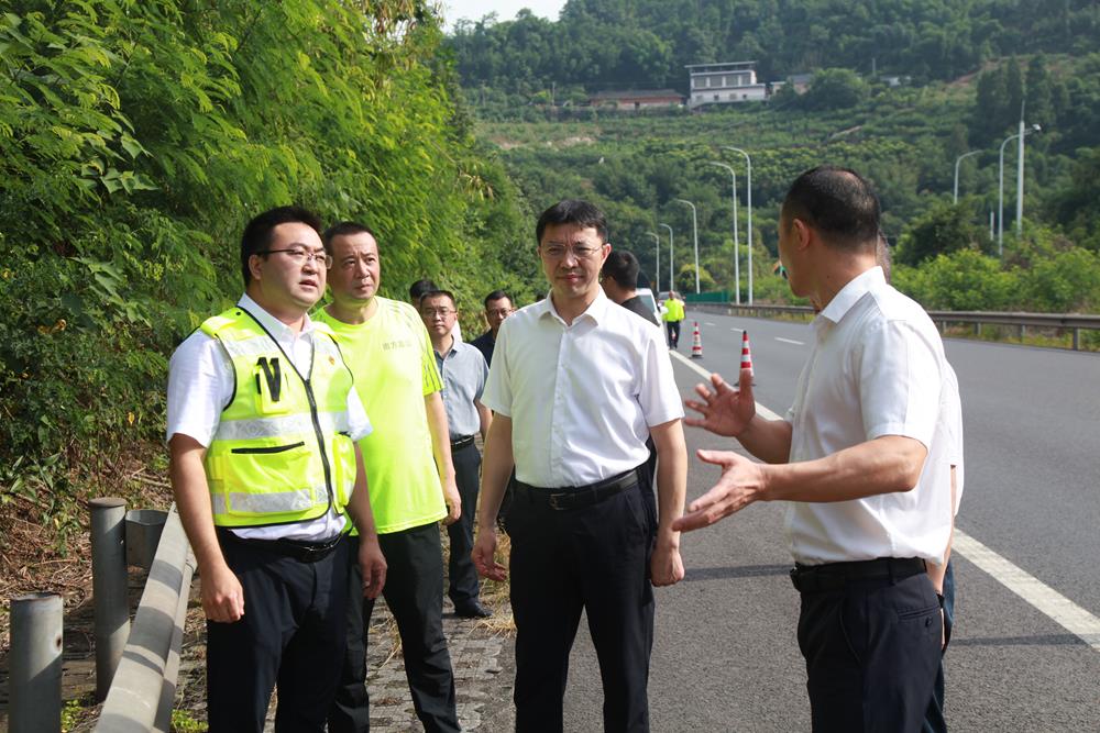副市长靳地胜督导汛期公路安全生产及防灾减灾工作