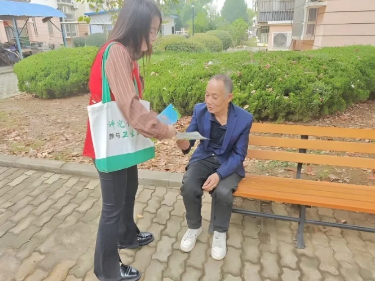 无废城市 | 万家湖社区：“党建红”引领“生态绿” 共绘“无废城市”新画卷