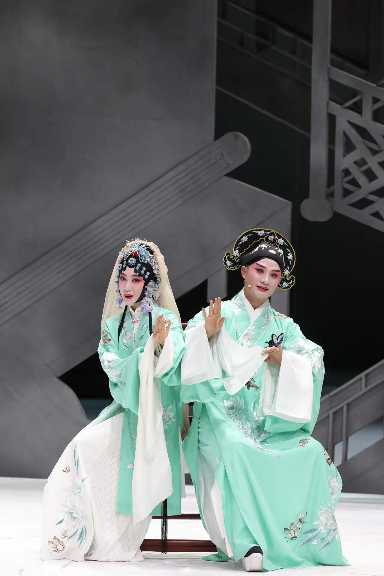 方世忠：解码上海大剧院“东方舞台美学”三部曲创作