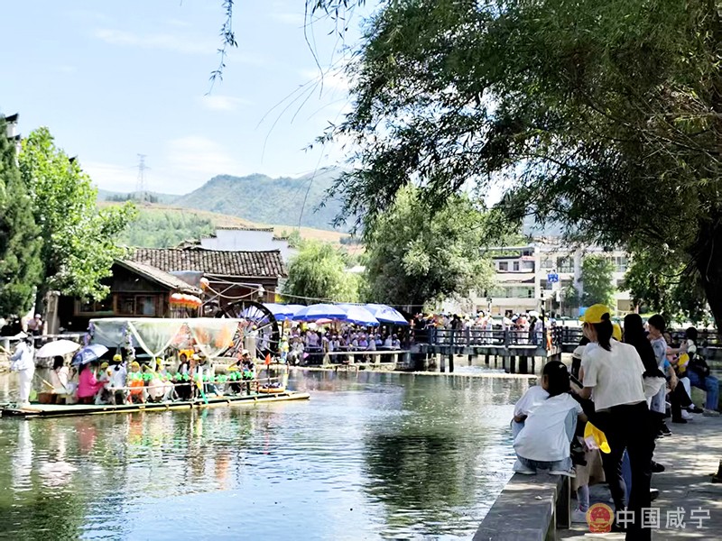 感受夏日惬意时光 千名浠水游客畅游刘家桥古村落