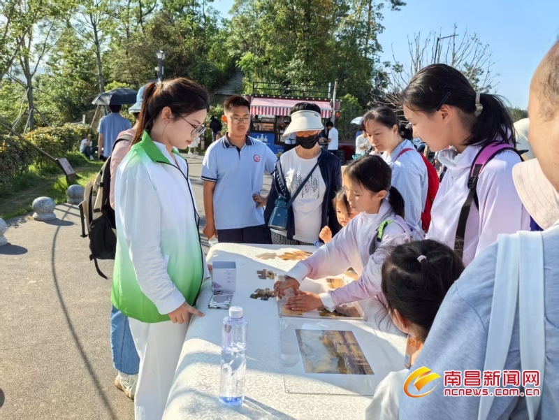 “五一”蟠龙峰开启山野漫步新潮流