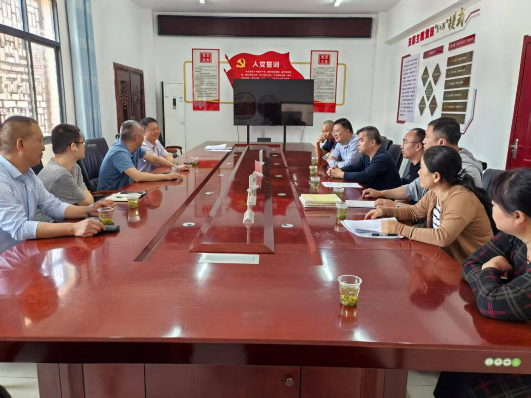 党建引领聚合力，科技帮扶助春耕 市生态环境局联合市农科院深入李文三村开展技术帮扶活动
