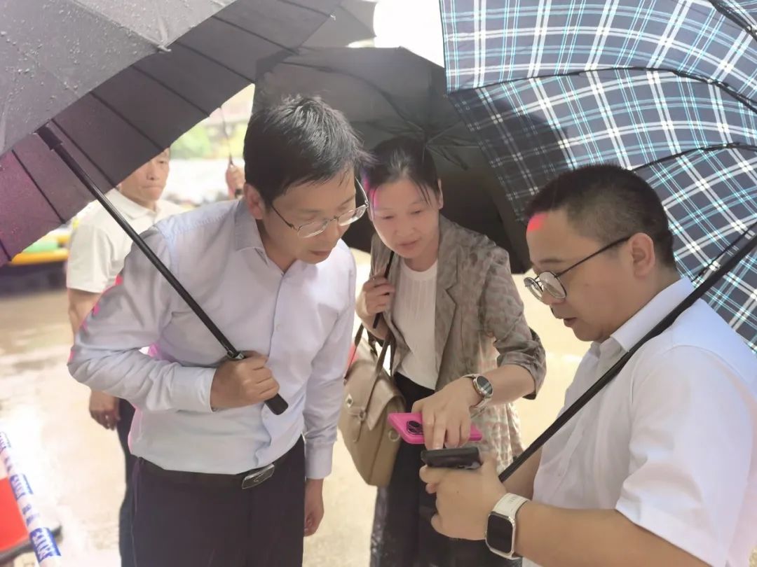 科技助力“绿色护考” ——市生态环境局开展高考考点周边生态环境督导巡查