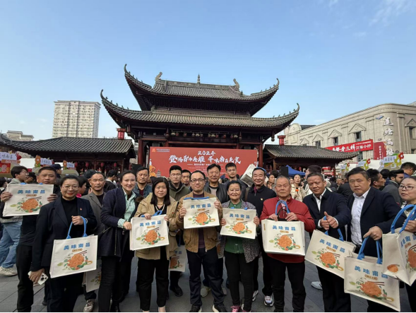 登场皆为英雄，我为游客展才艺——南昌市文化广电旅游局行业综合党委组织开展主题党日活动