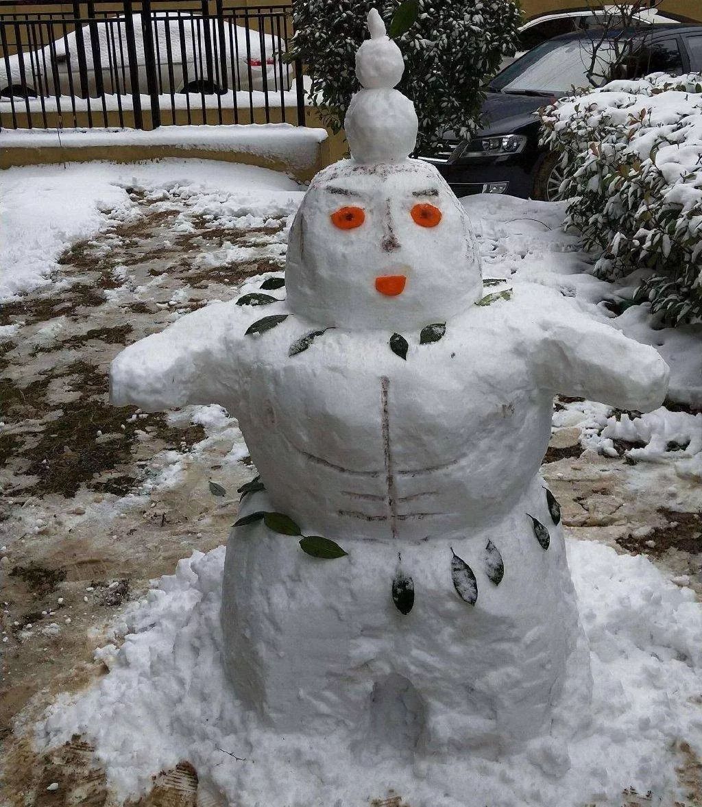 美術生用雪堆出維納斯大衛網友他們的手被天使吻過我的手被哈士奇啃過