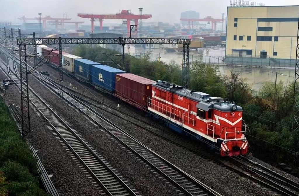 中欧班列（贾尔特尔—武汉）抵汉，武汉铁路跨境物流通道增至51条