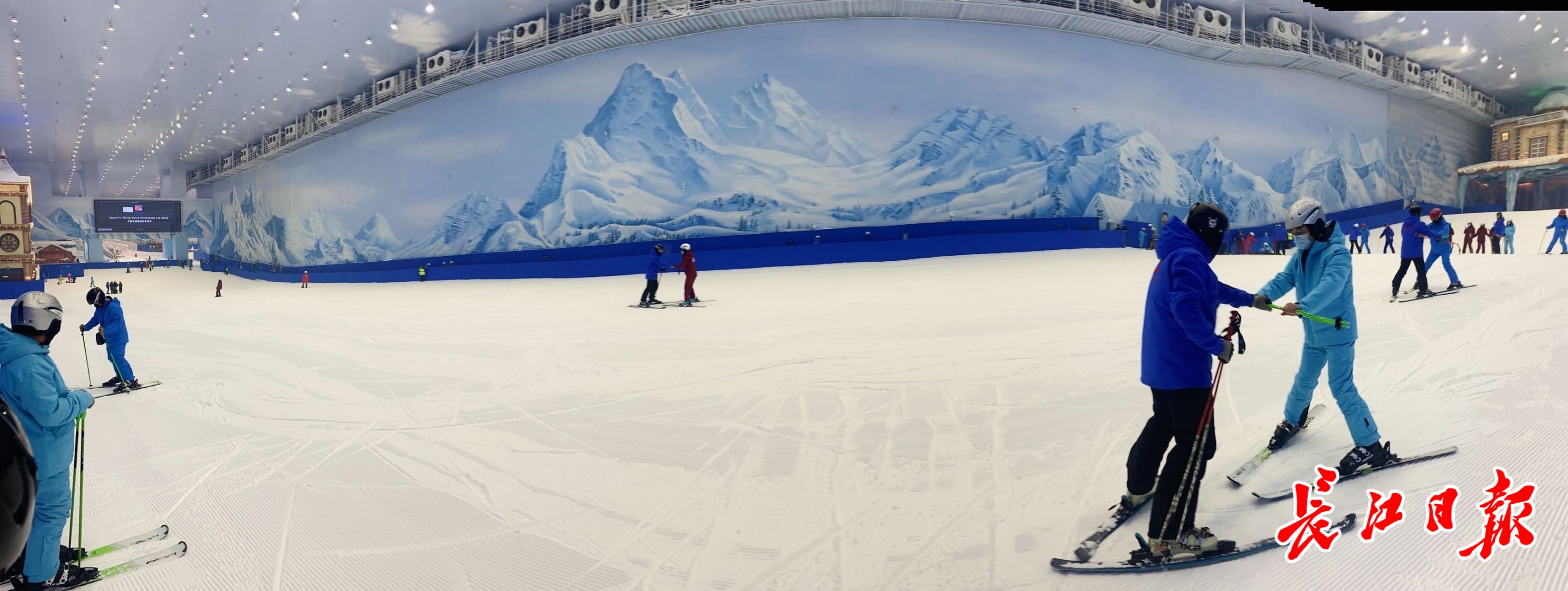武商梦时代广场滑雪场图片
