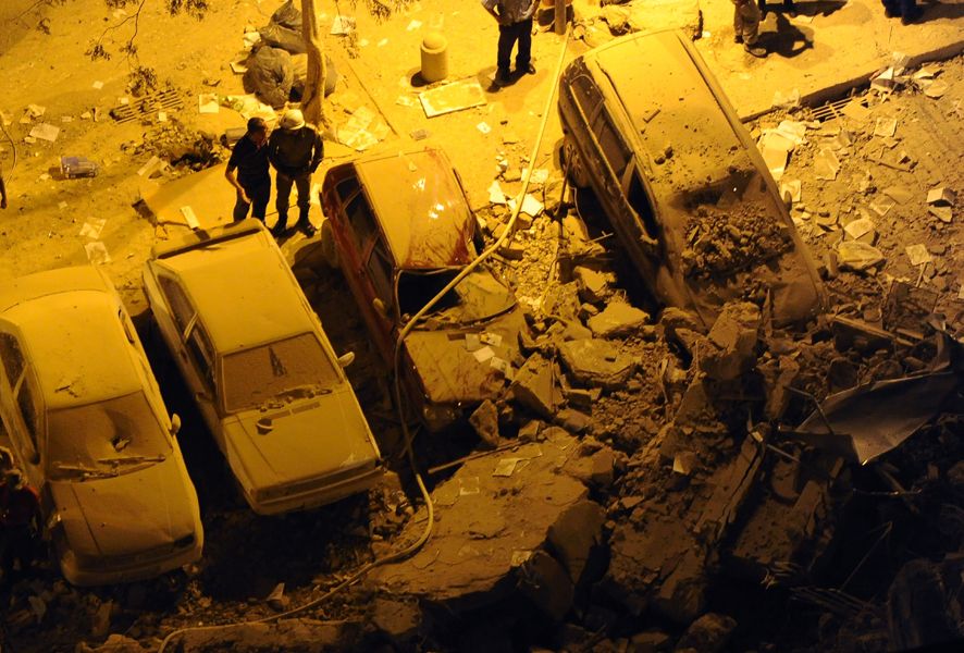 巴西里约热内卢楼房坍塌十余人被埋