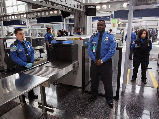 美机场再曝安保漏洞全美至少73名雇员涉恐