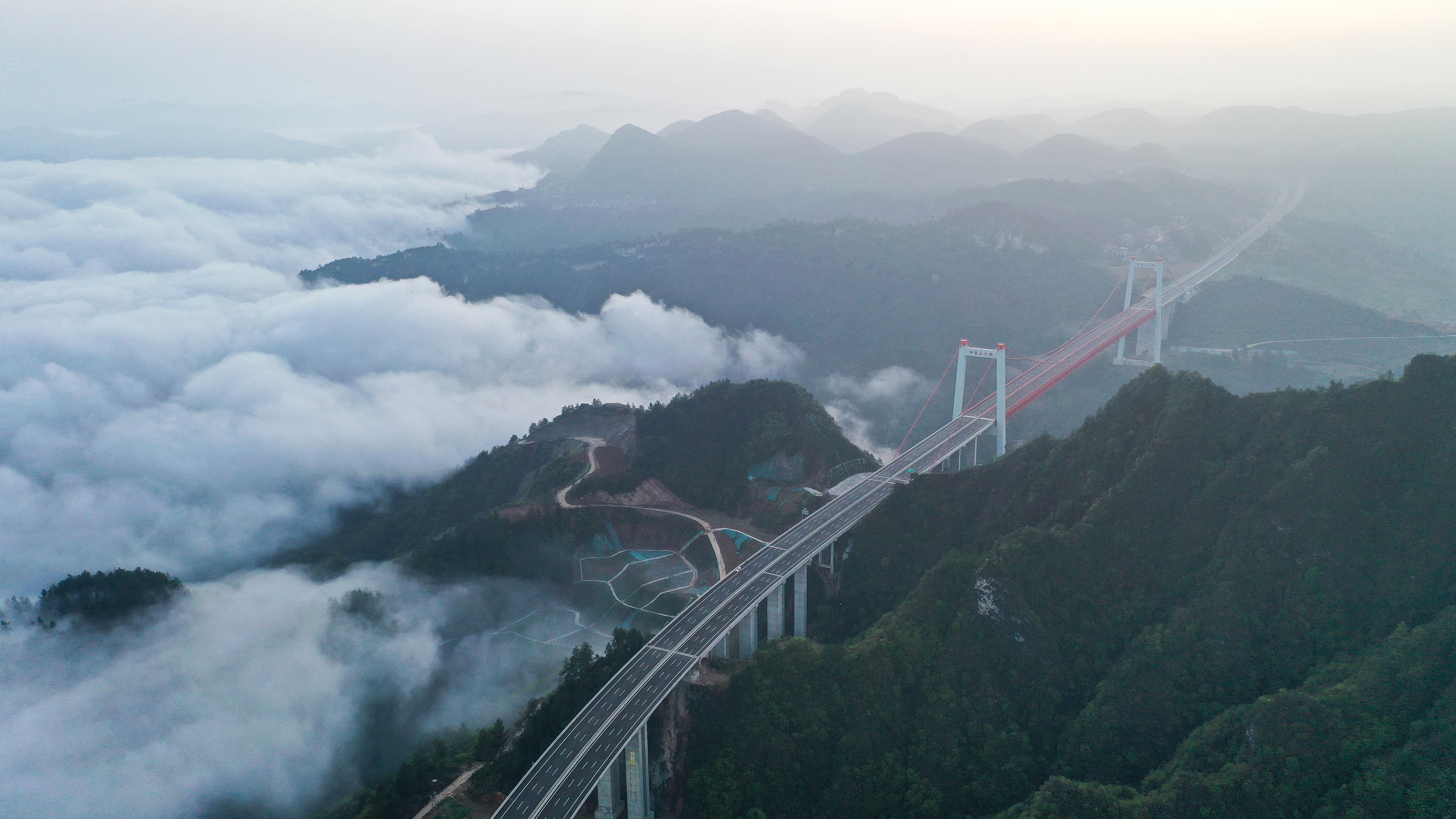 壁纸高清全屏公路图片