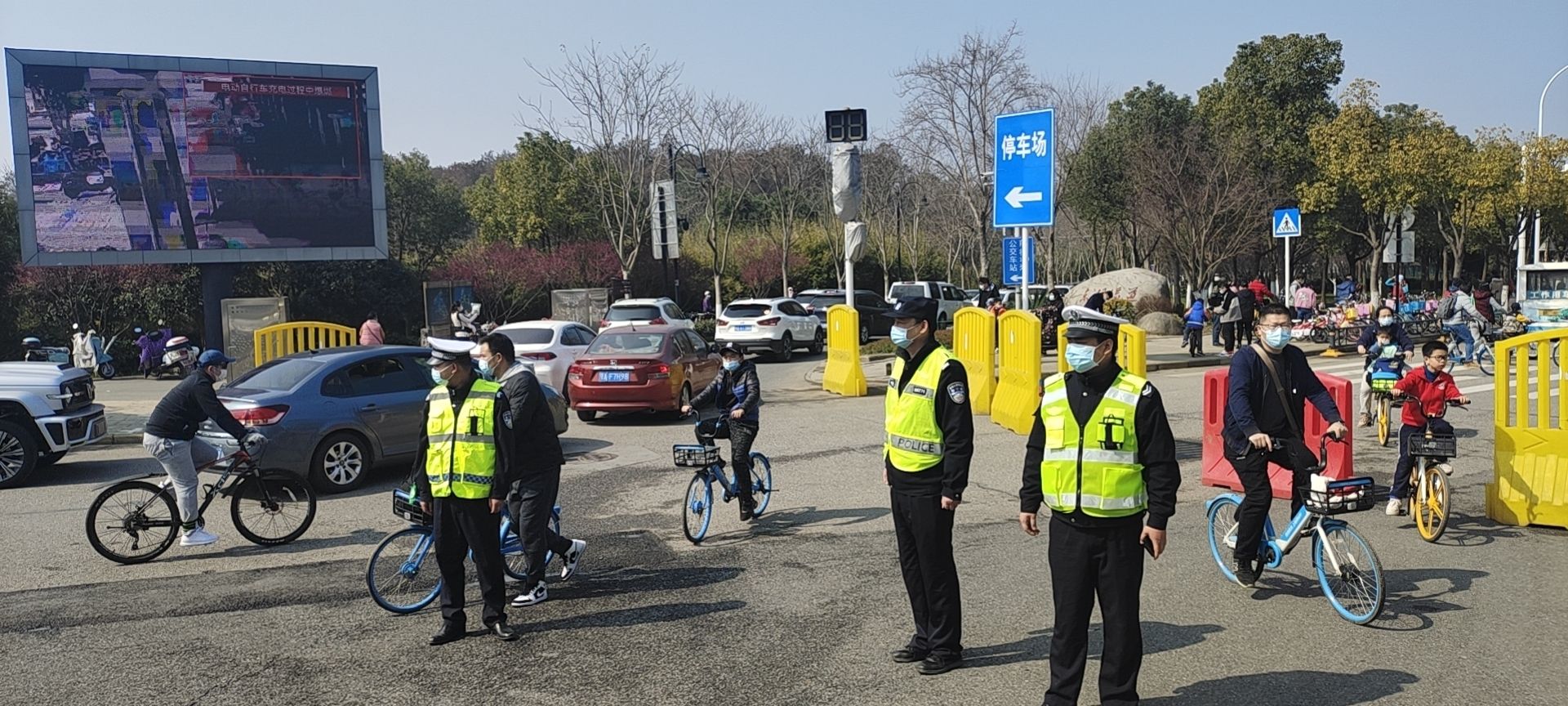 交警交通管制图片图片