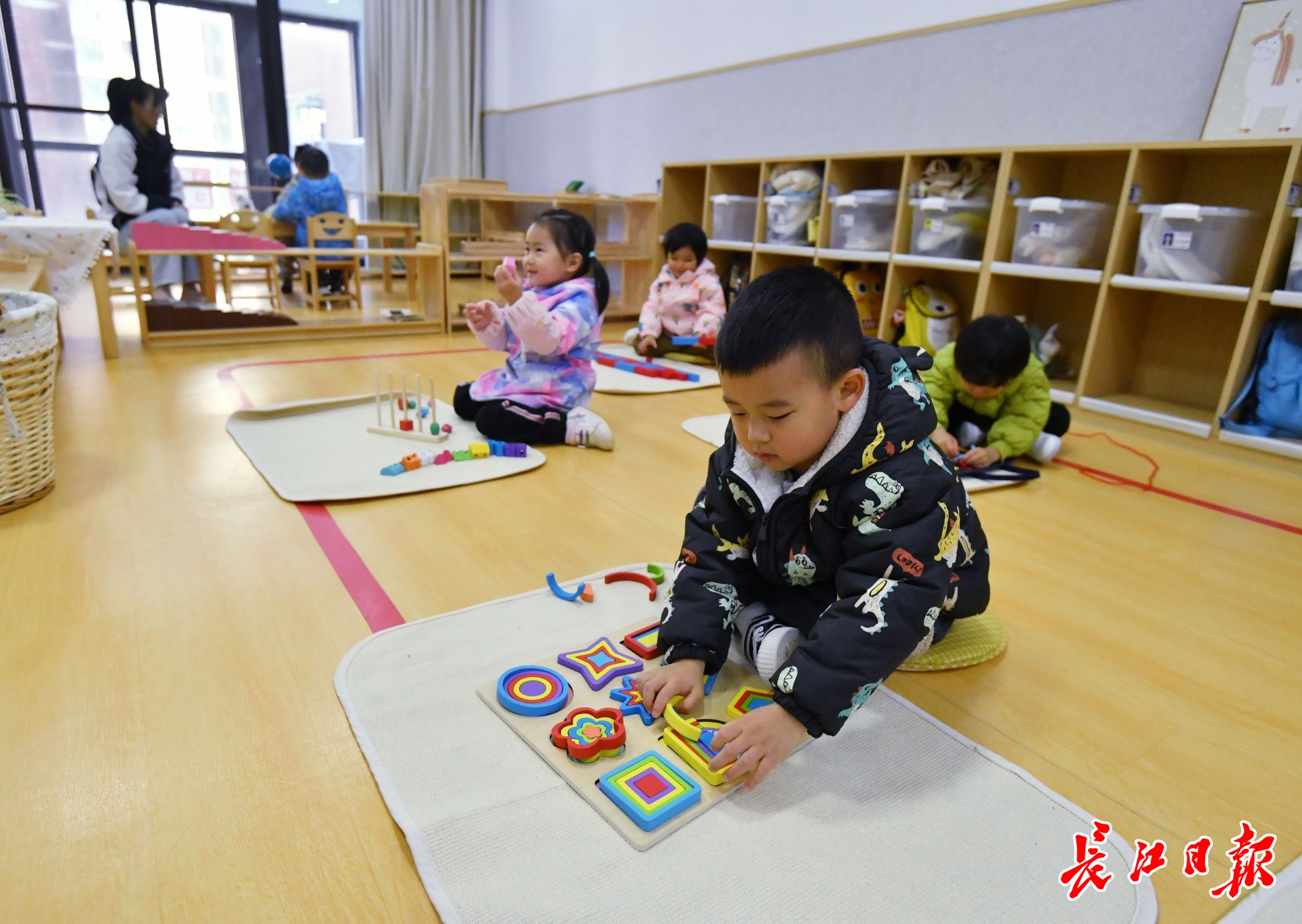 以普惠托育助年輕爸媽育嬰,我市嬰幼兒託位總數4年增8倍 - 武漢市人民