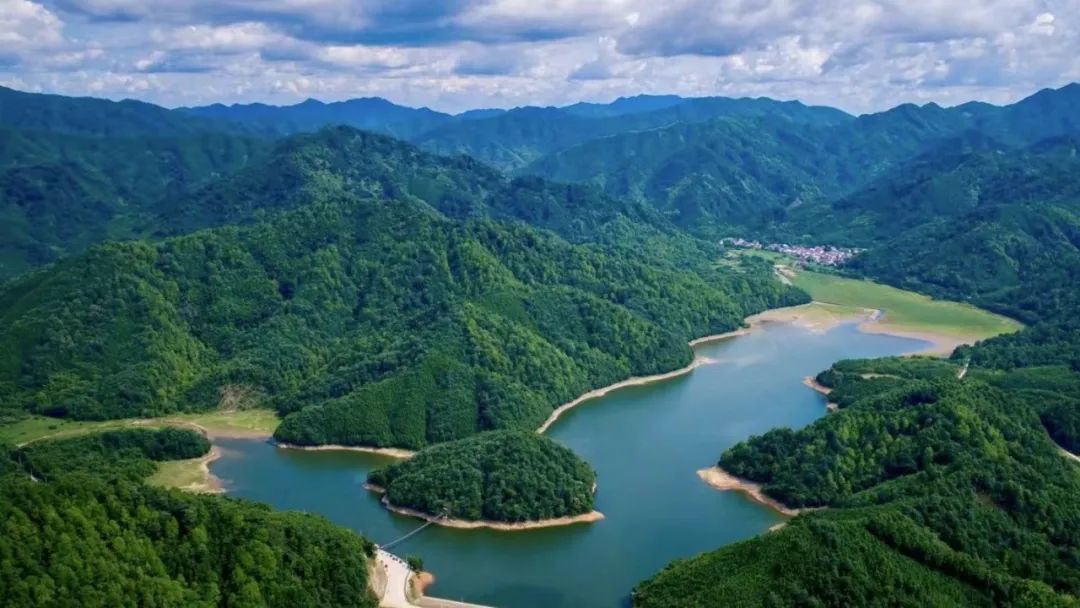 东至写在绿水青山间的生态答卷